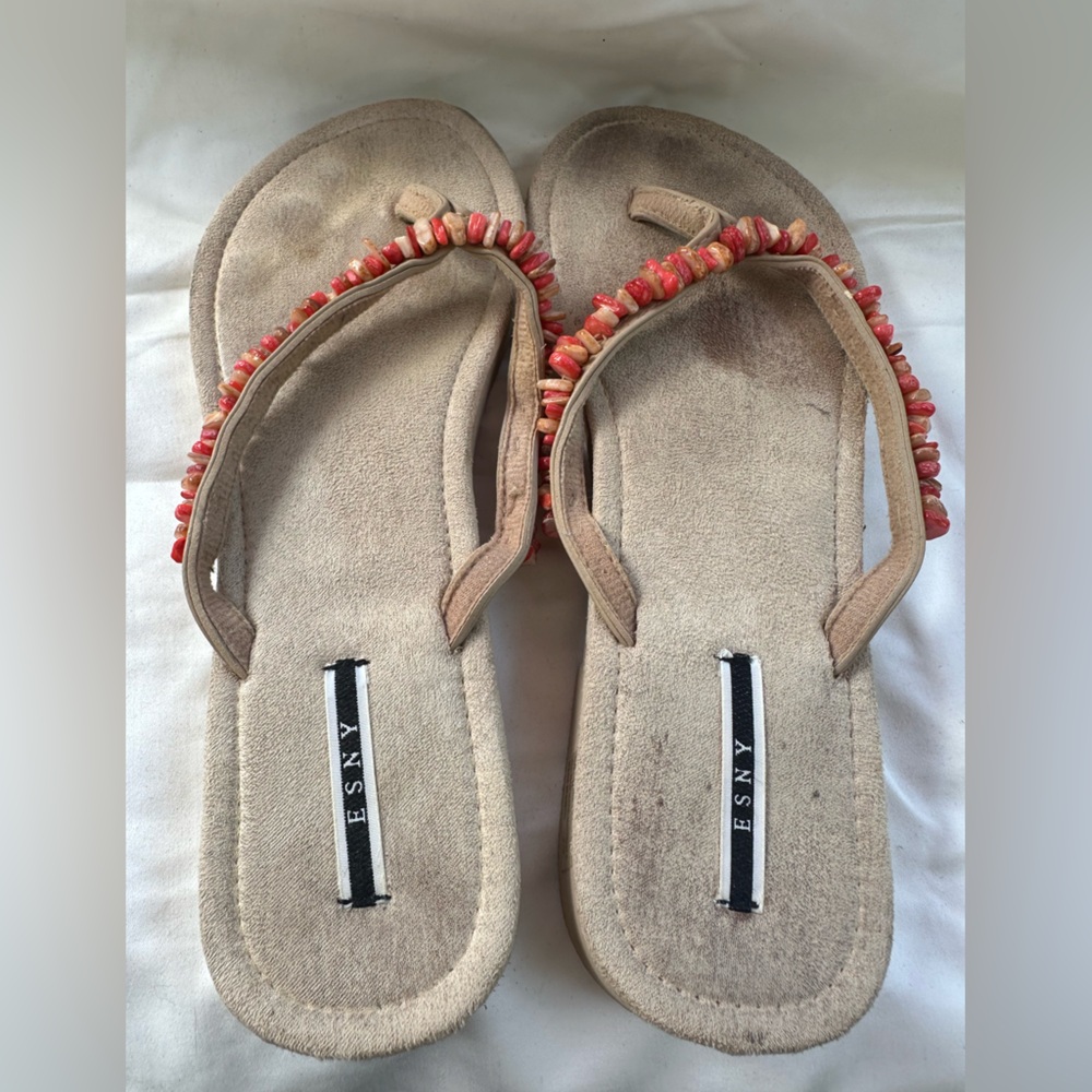Beige ESNY Sandals with coral, peach and cream embellishments Size 8 Macys Brand